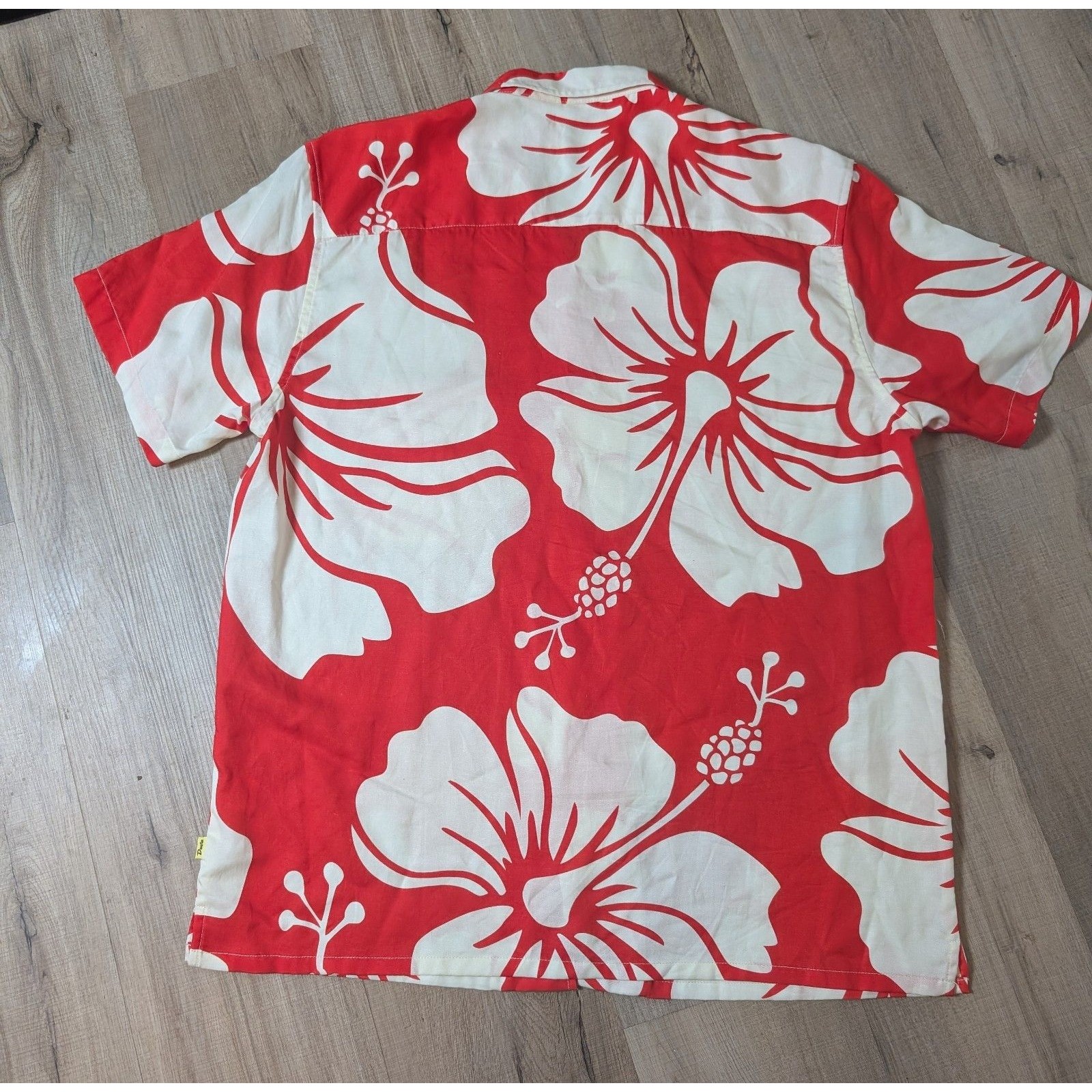 Nwot Duvin Design Co. Size M Hibiscus Camp Shirt Button-Up Tencel Linen Blend — image 2 of 8